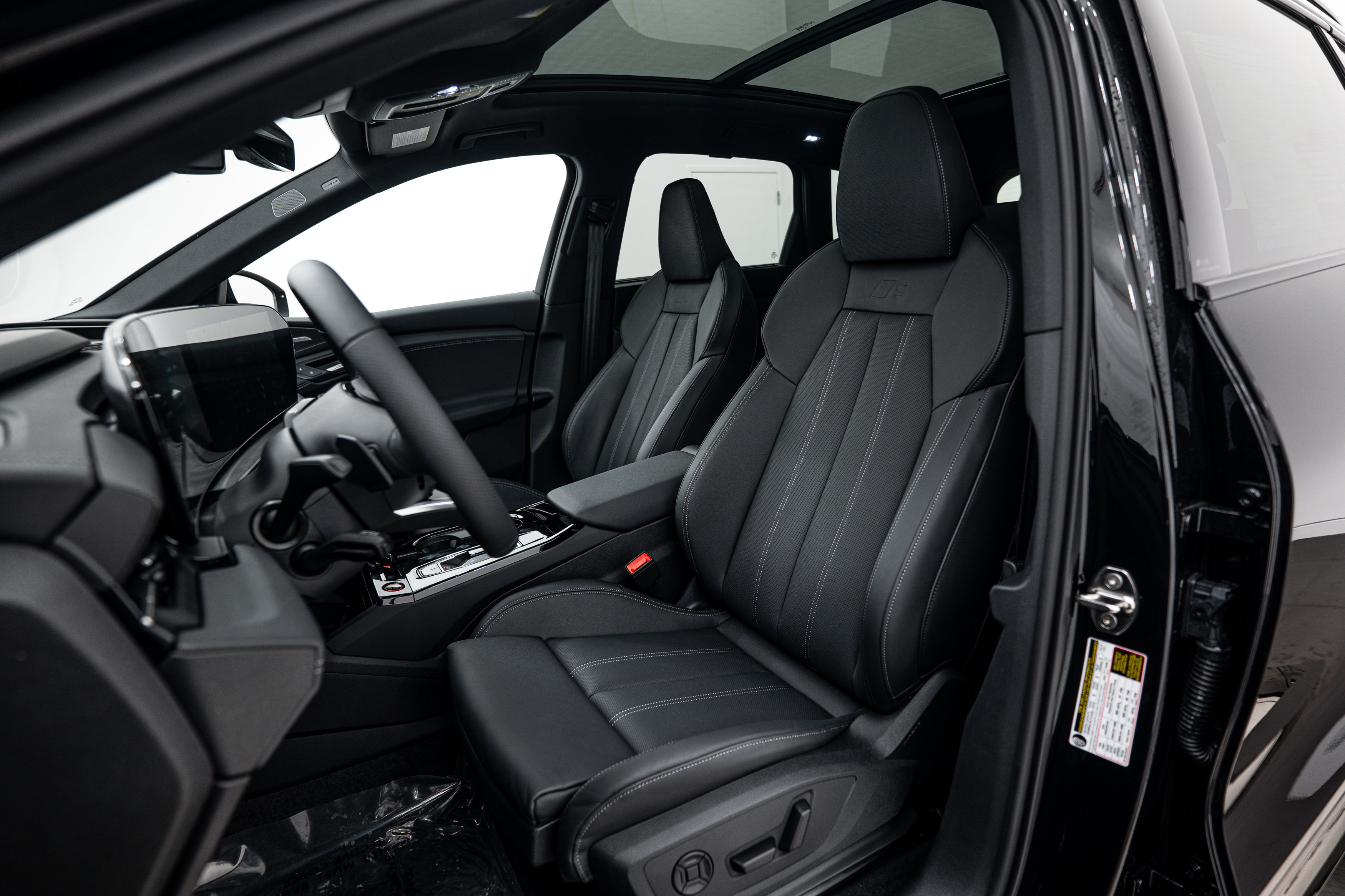 New 2027 Audi SQ6 e-tron Premium Plus AWD/4WD image 16