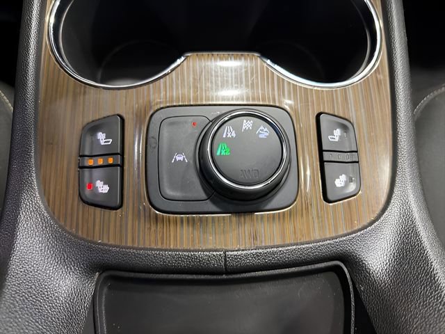 Used 2023 GMC Acadia SLE w/ Driver Convenience Package image 23