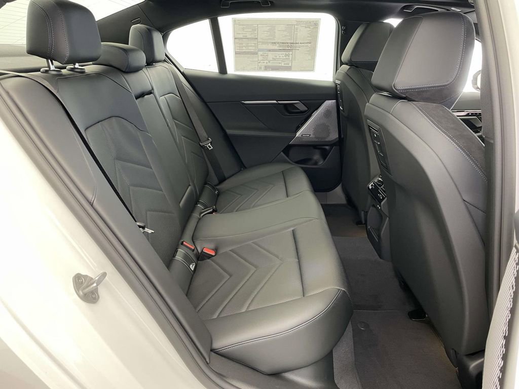 New 2026 BMW i5 eDrive40 w/ M Sport Package AWD/4WD image 19