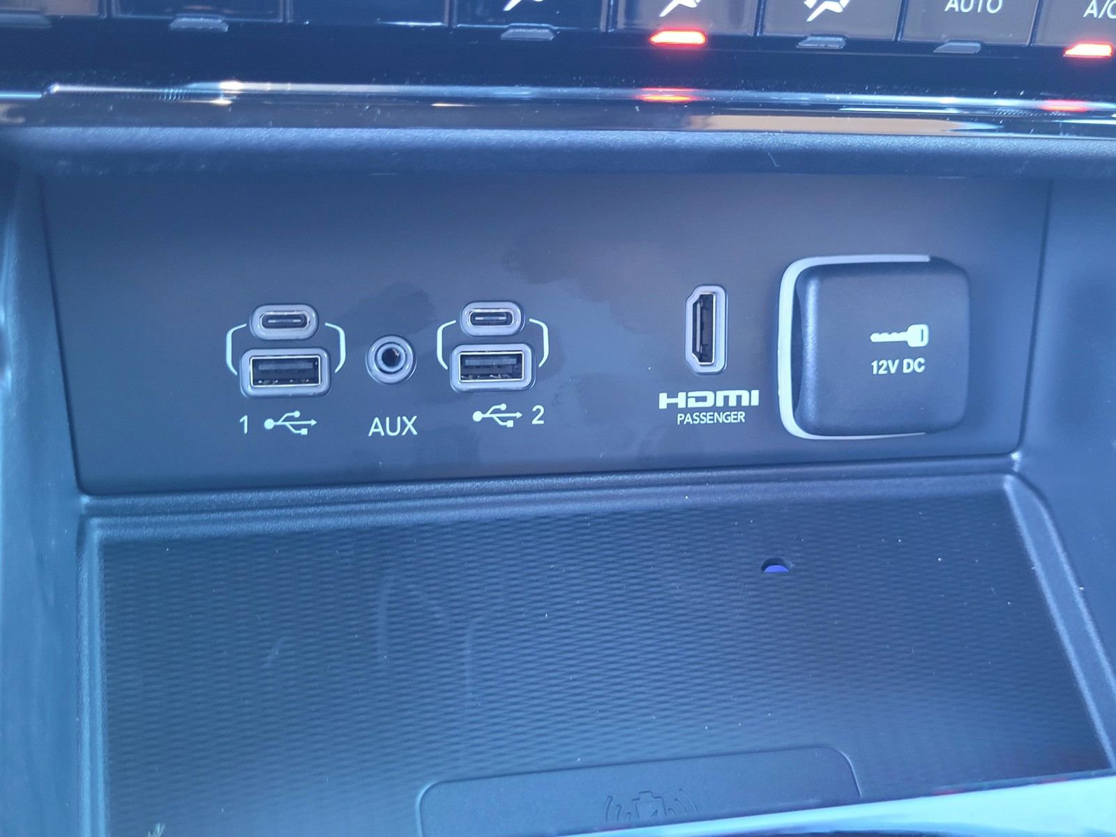 New 2025 Jeep Grand Cherokee Summit image 17