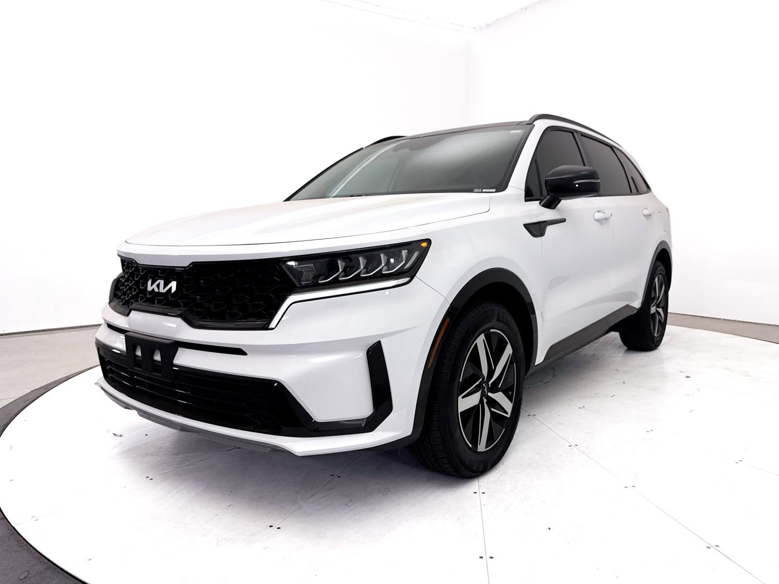 Used 2023 Kia Sorento S w/ Panoramic Sunroof Package FWD image 16