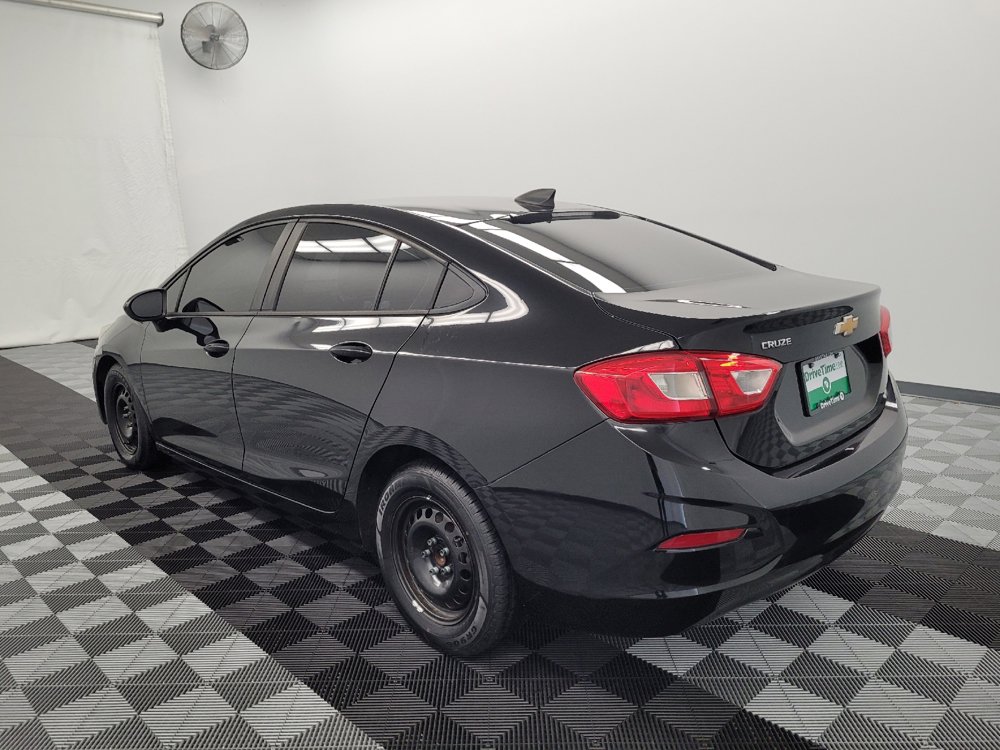Used 2018 Chevrolet Cruze LS FWD image 5
