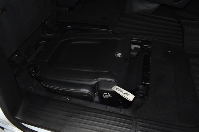 Certified 2025 Chrysler Pacifica Select image 34