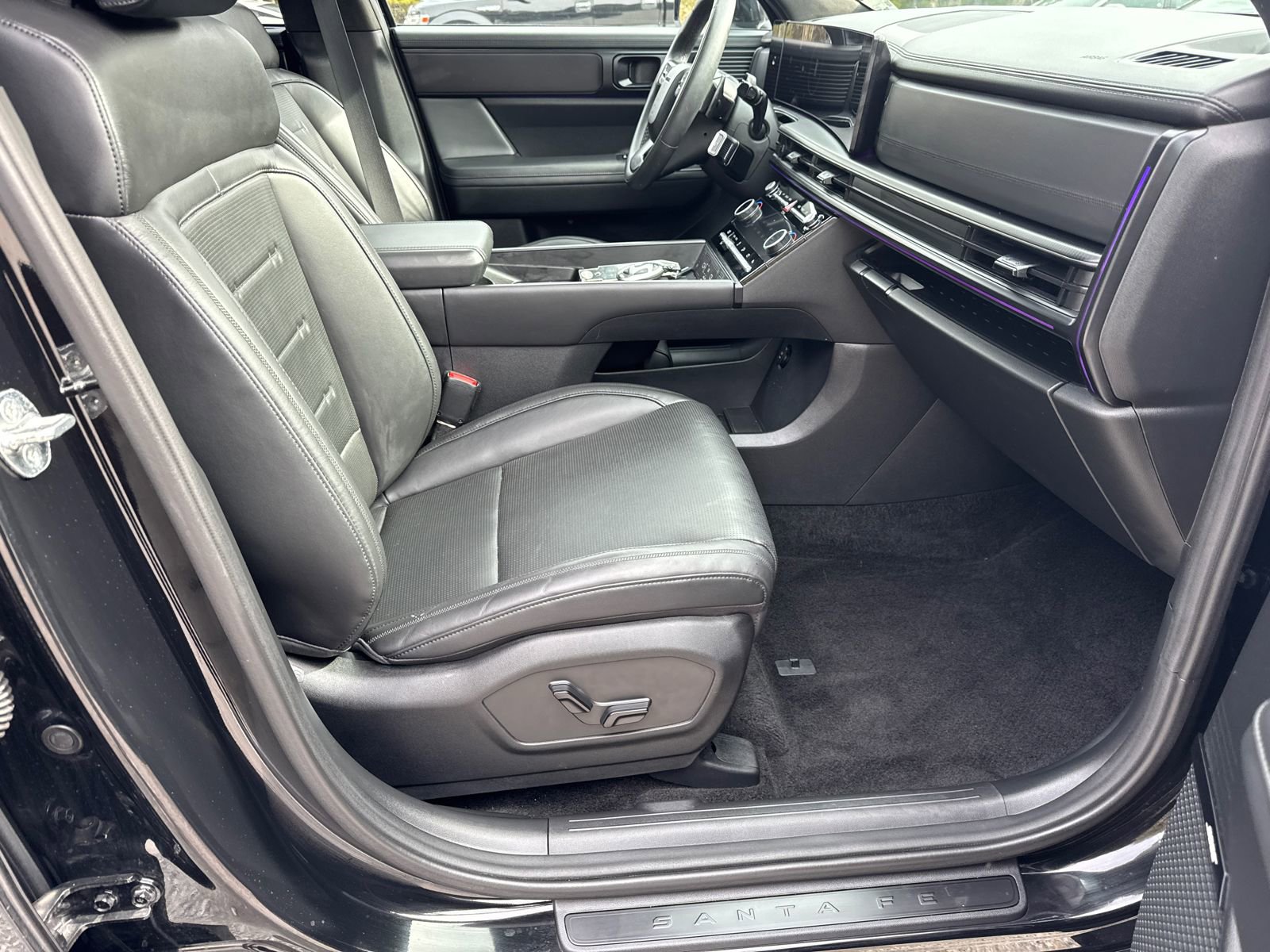 Used 2024 Hyundai Santa Fe Calligraphy image 13