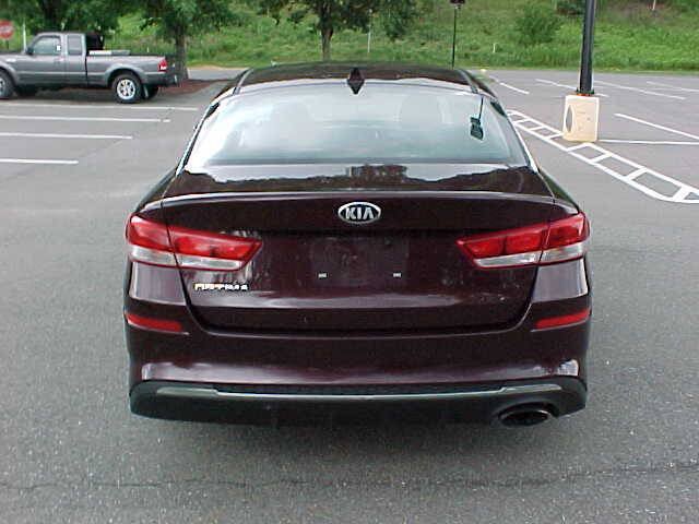 Used 2019 Kia Optima LX w/ LX 17" Wheel Package FWD image 10