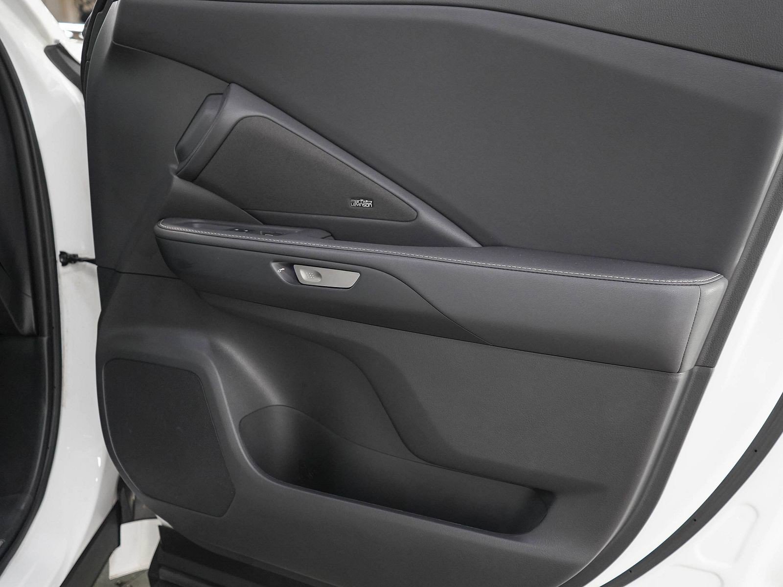 Used 2024 Lexus TX 500h AWD image 9