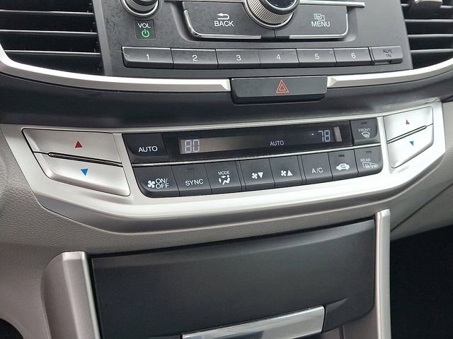 Used 2015 Honda Accord EX image 17