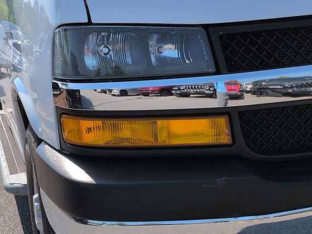 Used 2023 Chevrolet Express 2500 w/ Driver Convenience Package RWD image 11