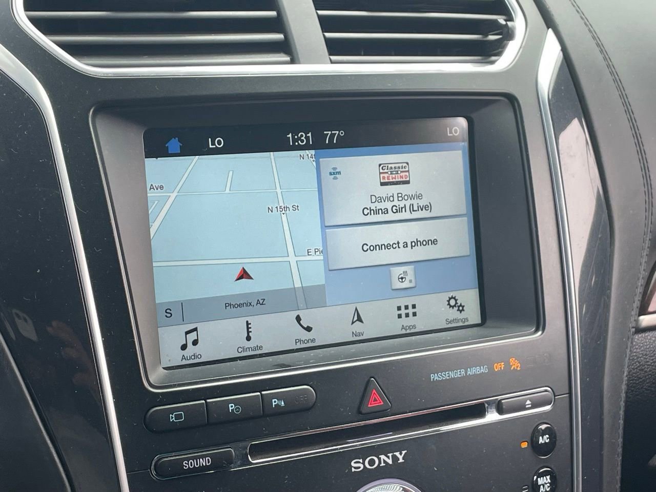 Used 2018 Ford Explorer Platinum AWD/4WD image 10