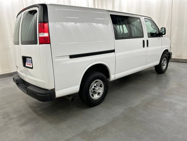 Used 2022 Chevrolet Express 2500 w/ Safety Package RWD image 4