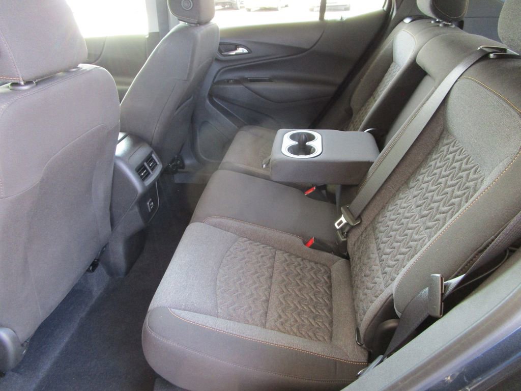 Used 2023 Chevrolet Equinox LT w/ LPO, Floor Liner Package FWD image 18