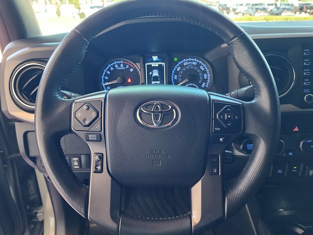 Used 2023 Toyota Tacoma TRD Off-Road w/ Technology Package AWD/4WD image 20