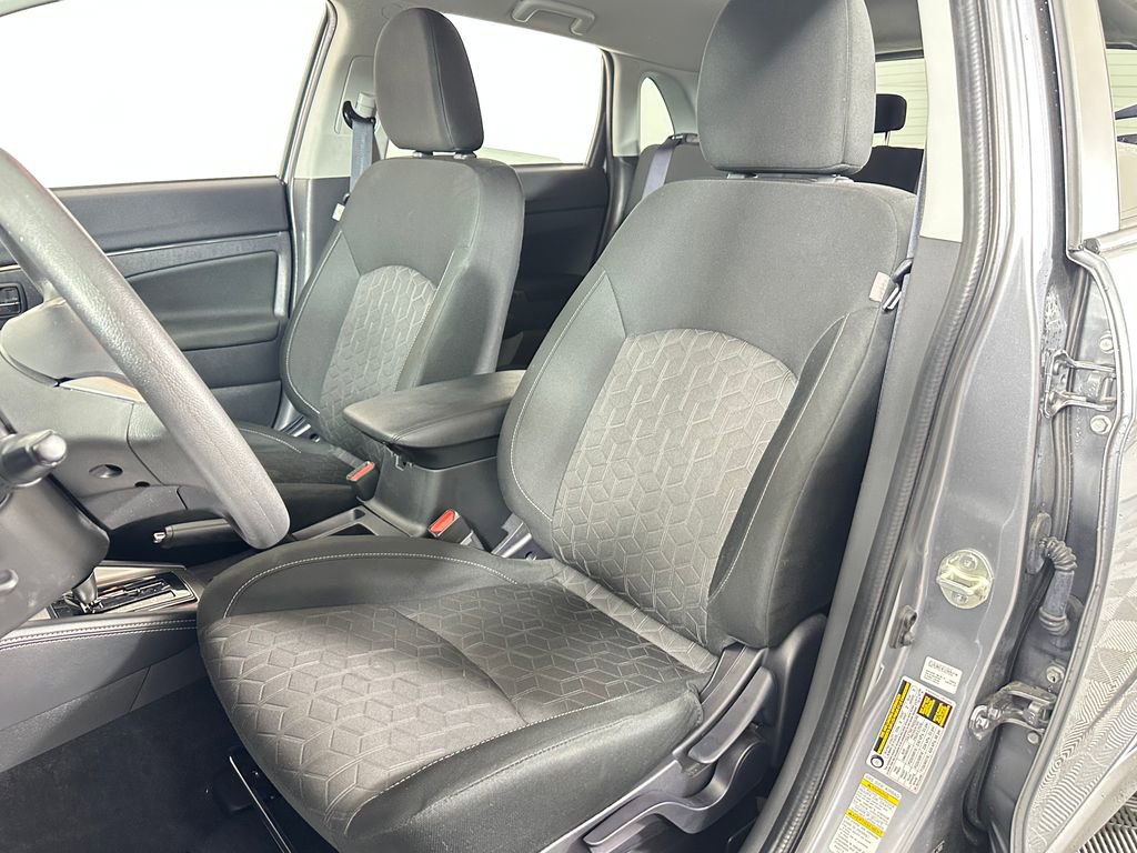 Used 2025 Mitsubishi Outlander Sport ES image 15