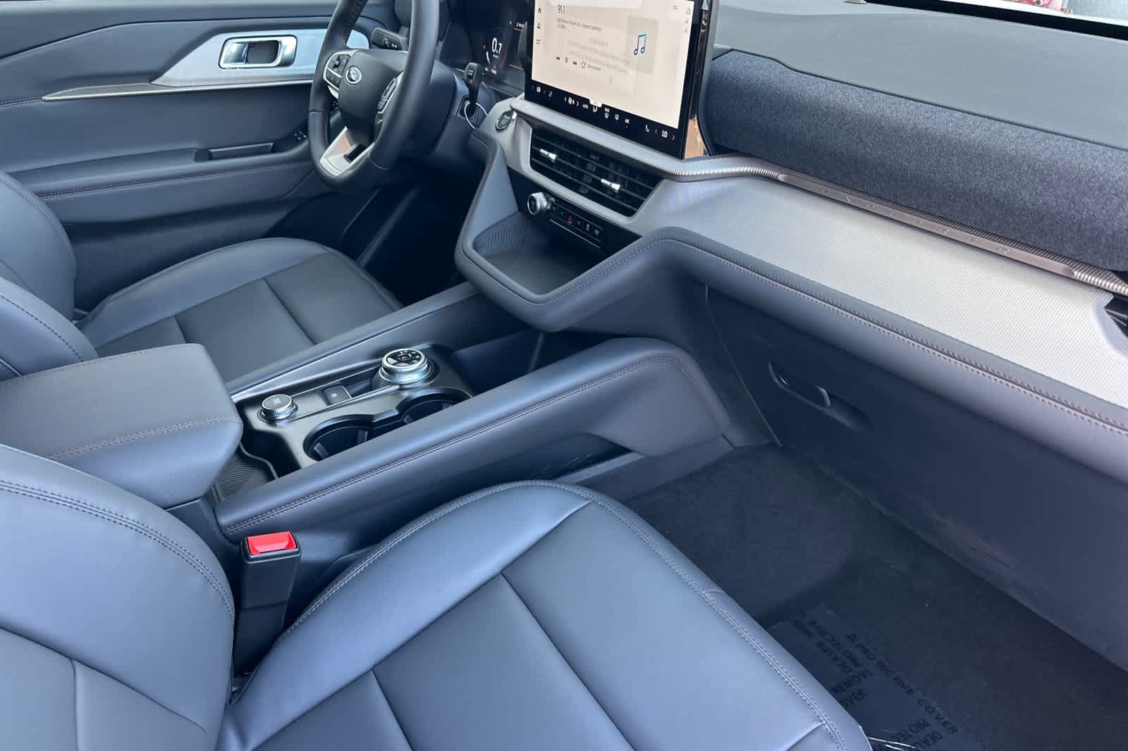New 2026 Ford Explorer Active w/ Active Comfort Package RWD image 18