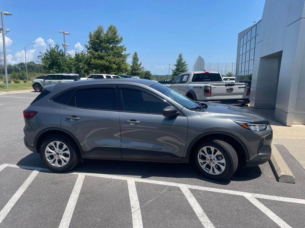 Used 2025 Ford Escape Active w/ Tech Pack #1 FWD image 8