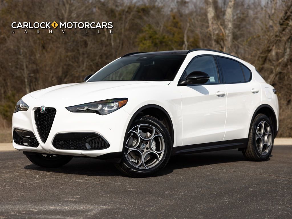 New 2026 Alfa Romeo Stelvio Sprint w/ Convenience Package