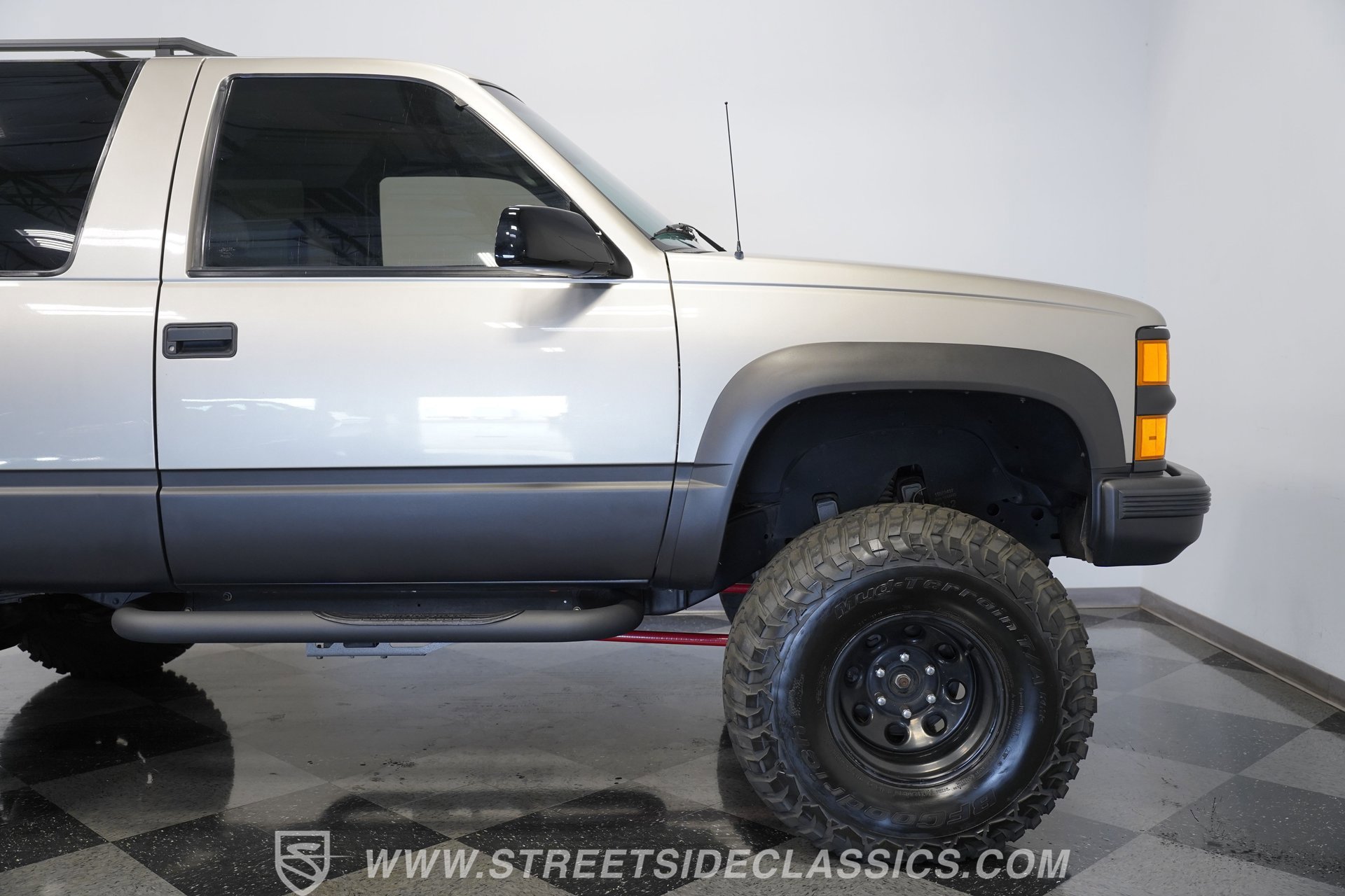 Used 1999 Chevrolet Tahoe 4WD 2-Door w/ Preferred Equipment Group image 35