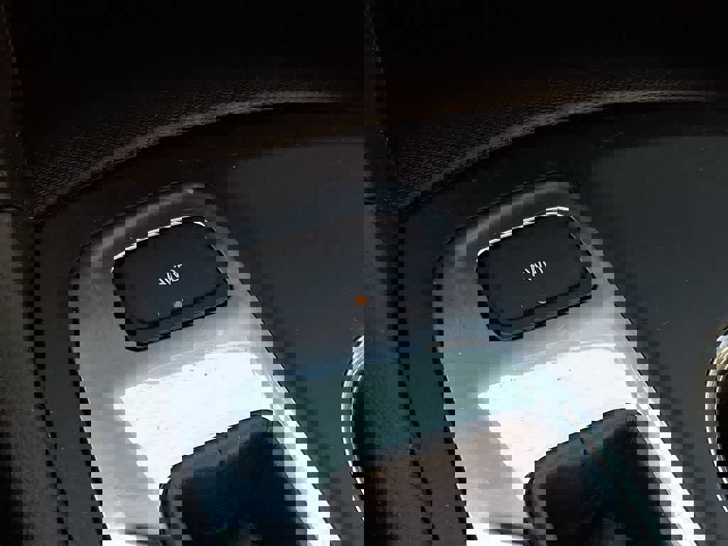 Used 2018 Chevrolet Equinox LT image 23