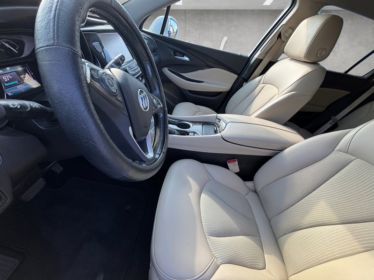 Used 2020 Buick Envision FWD image 20