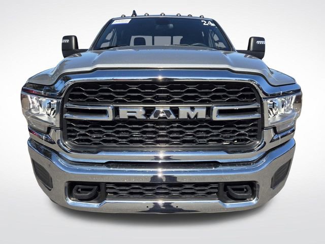 Used 2024 RAM 3500 Tradesman w/ Chrome Appearance Group image 3