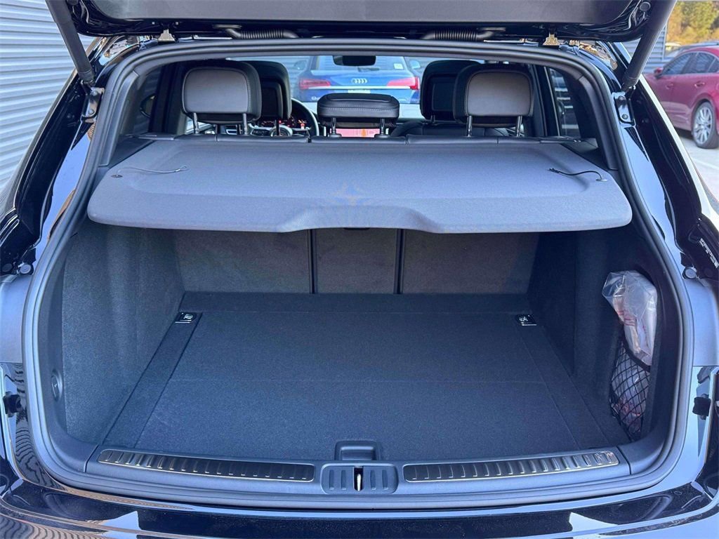 New 2026 Porsche Macan S AWD/4WD image 28