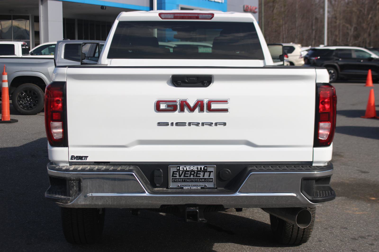 New 2026 GMC Sierra 3500 Pro w/ Convenience Package image 6