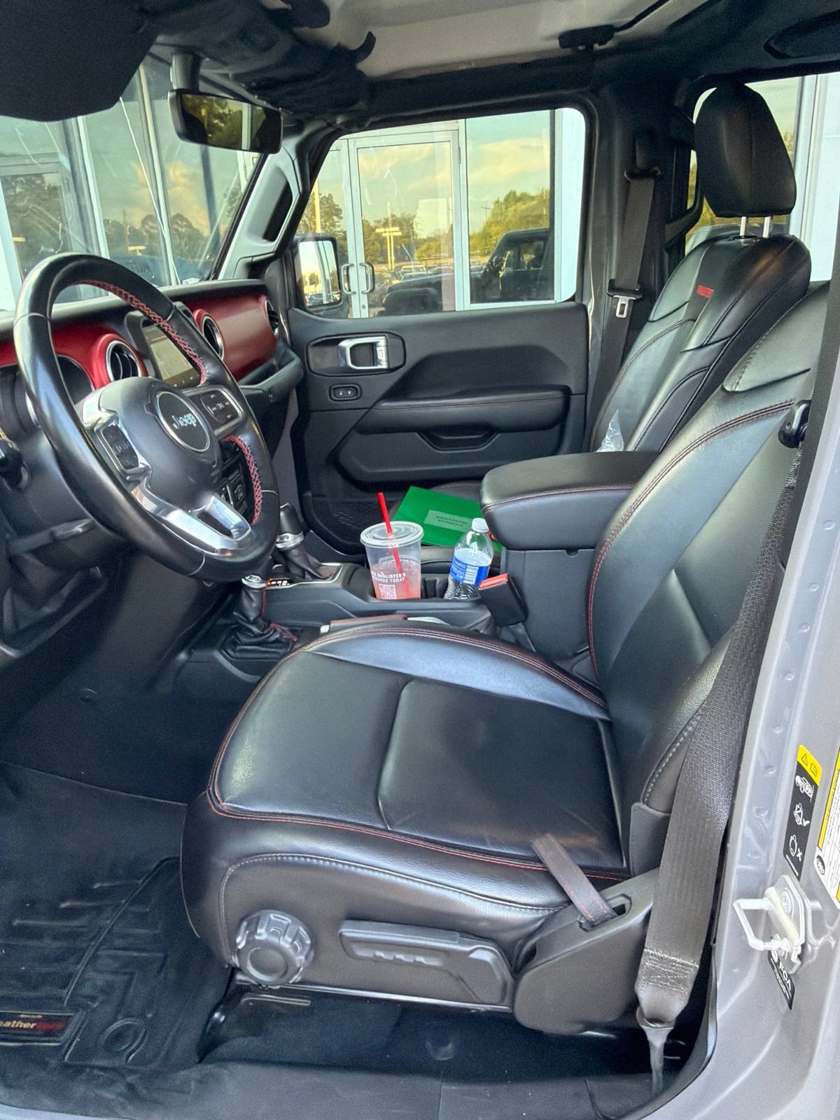 Used 2021 Jeep Gladiator Rubicon AWD/4WD image 11