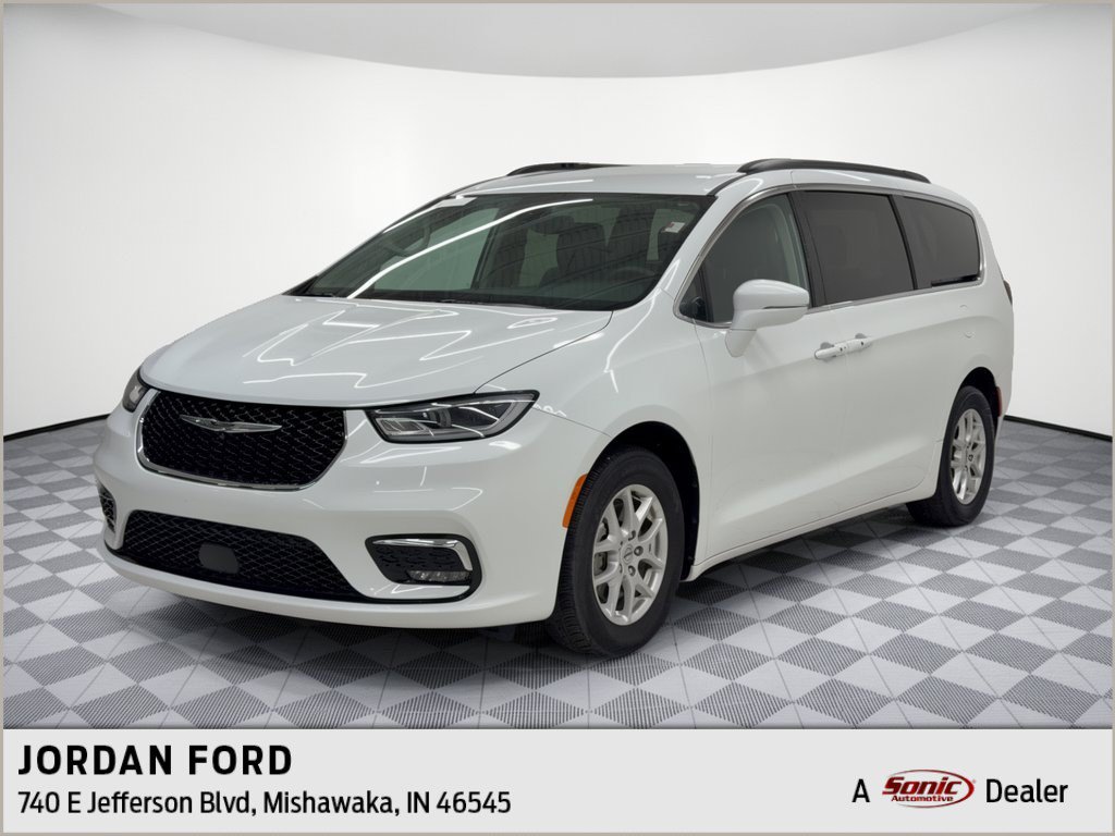 Used 2022 Chrysler Pacifica Touring-L