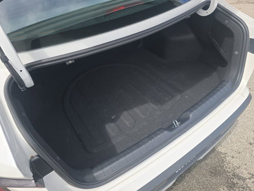 Certified 2025 Kia K4 FWD image 17
