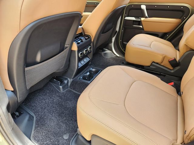 New 2025 Land Rover Defender 130 S image 20