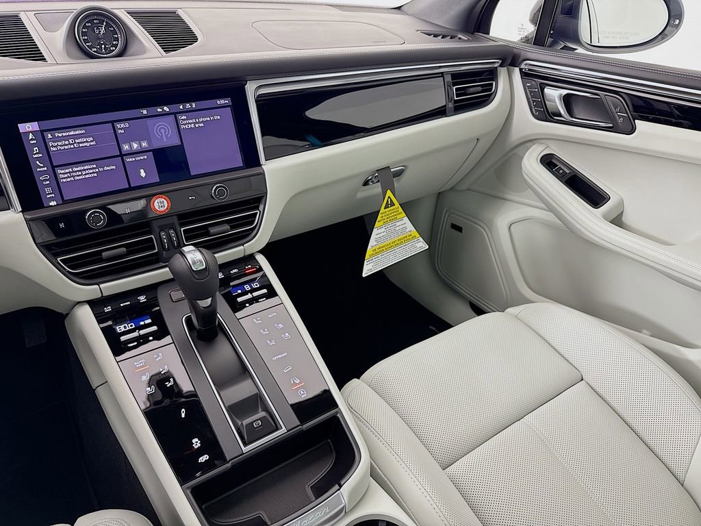 New 2026 Porsche Macan Turbo image 27