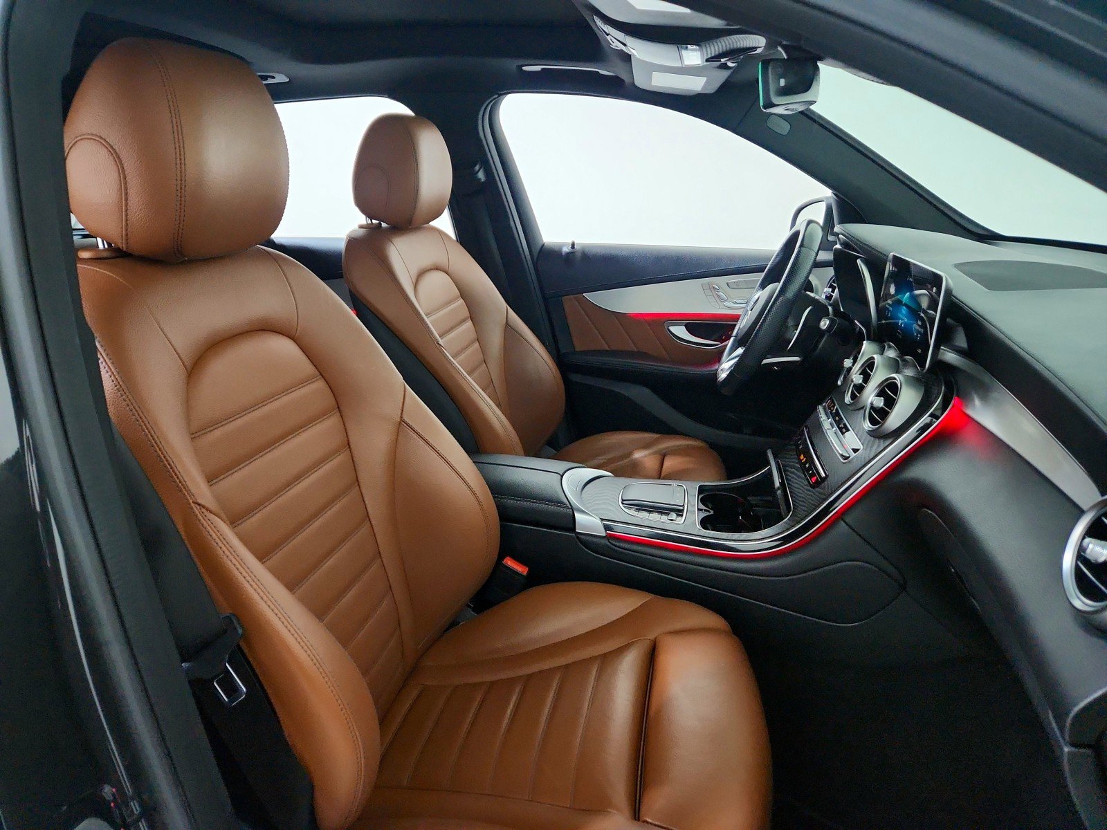 Certified 2022 Mercedes-Benz GLC 43 AMG 4MATIC image 35