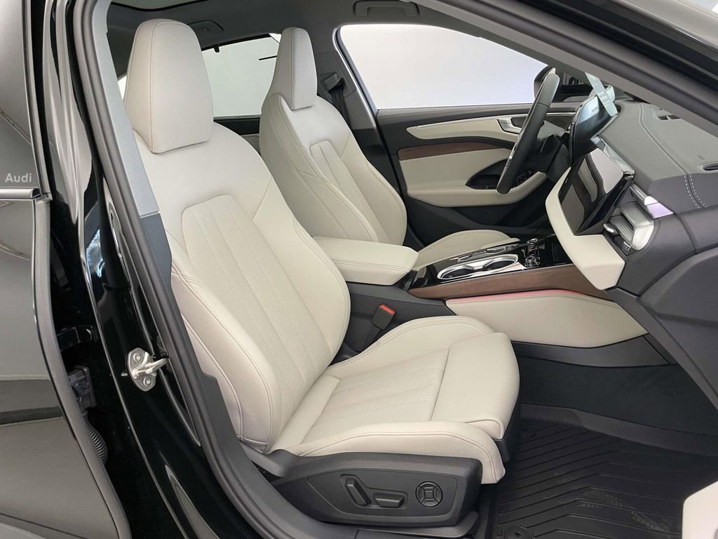 New 2026 Audi A6 Premium Plus AWD/4WD image 22