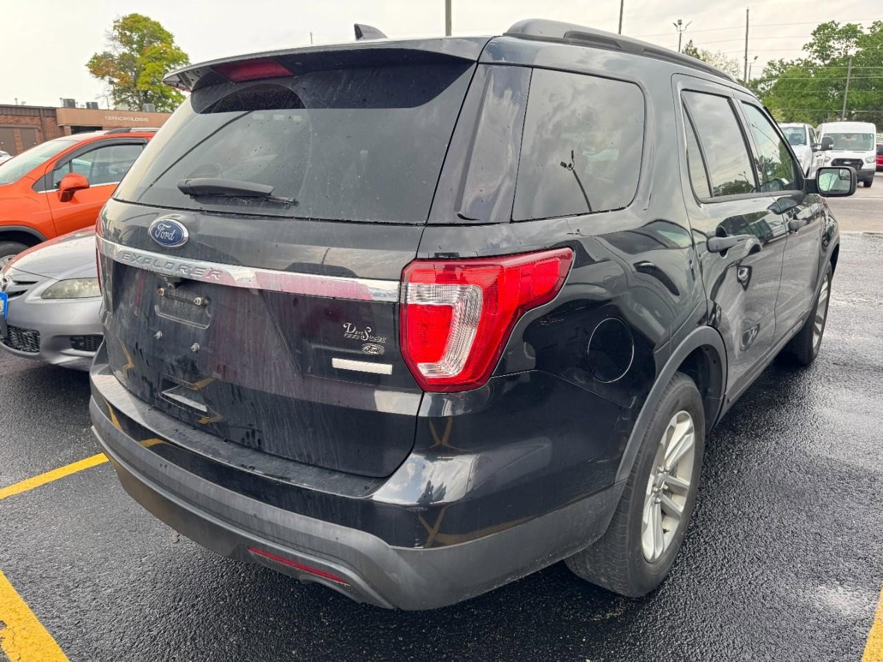 Used 2016 Ford Explorer FWD image 9