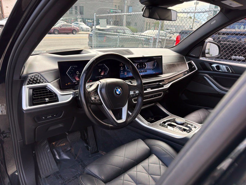 Used 2024 BMW X5 xDrive50e w/ Premium Package AWD/4WD image 35