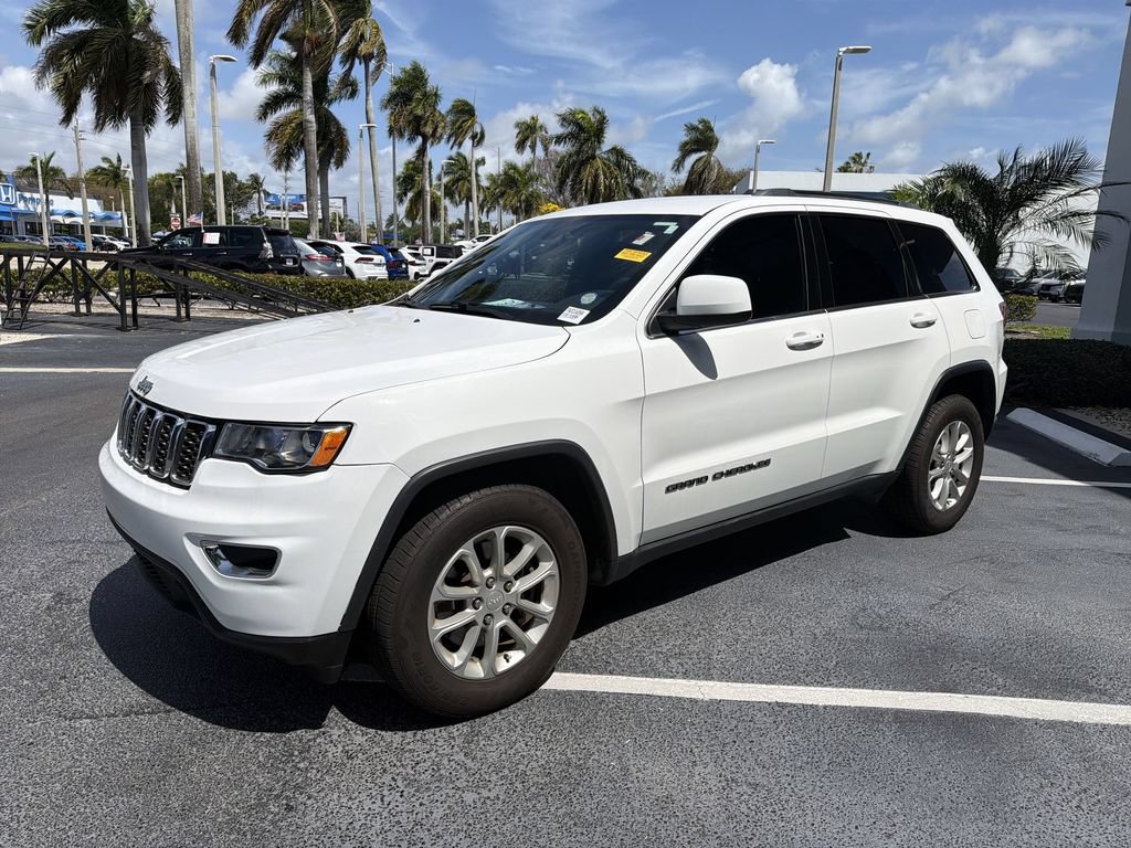 Used 2021 Jeep Grand Cherokee Laredo RWD image 4