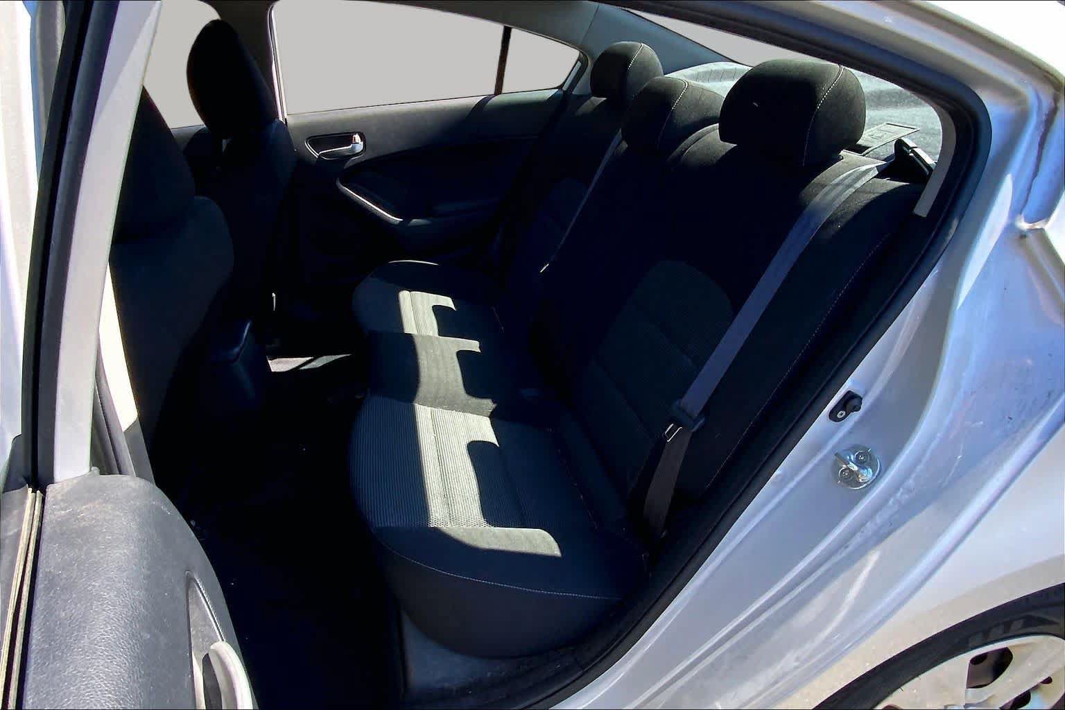 Used 2017 Kia Forte LX FWD image 21