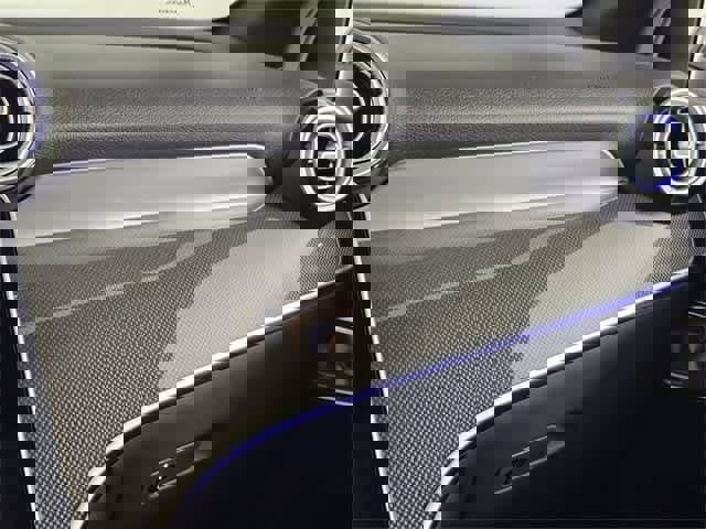 Certified 2025 Mercedes-Benz GLC 300 4MATIC image 76