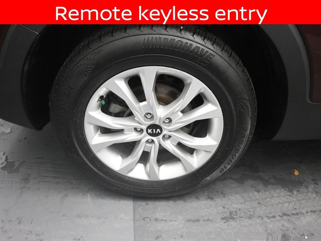 Used 2020 Kia Telluride LX image 24