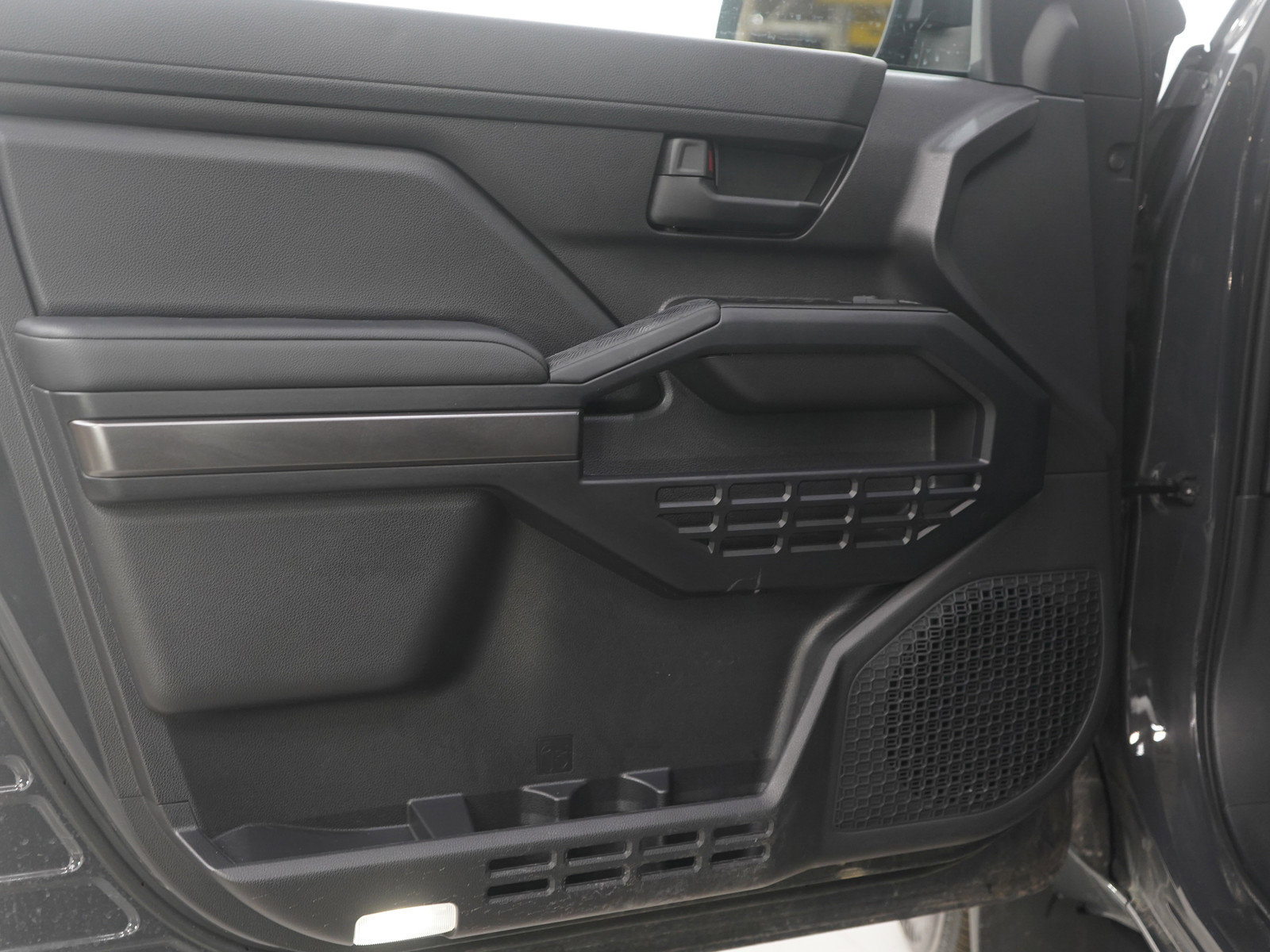 Used 2025 Toyota 4Runner SR5 image 18