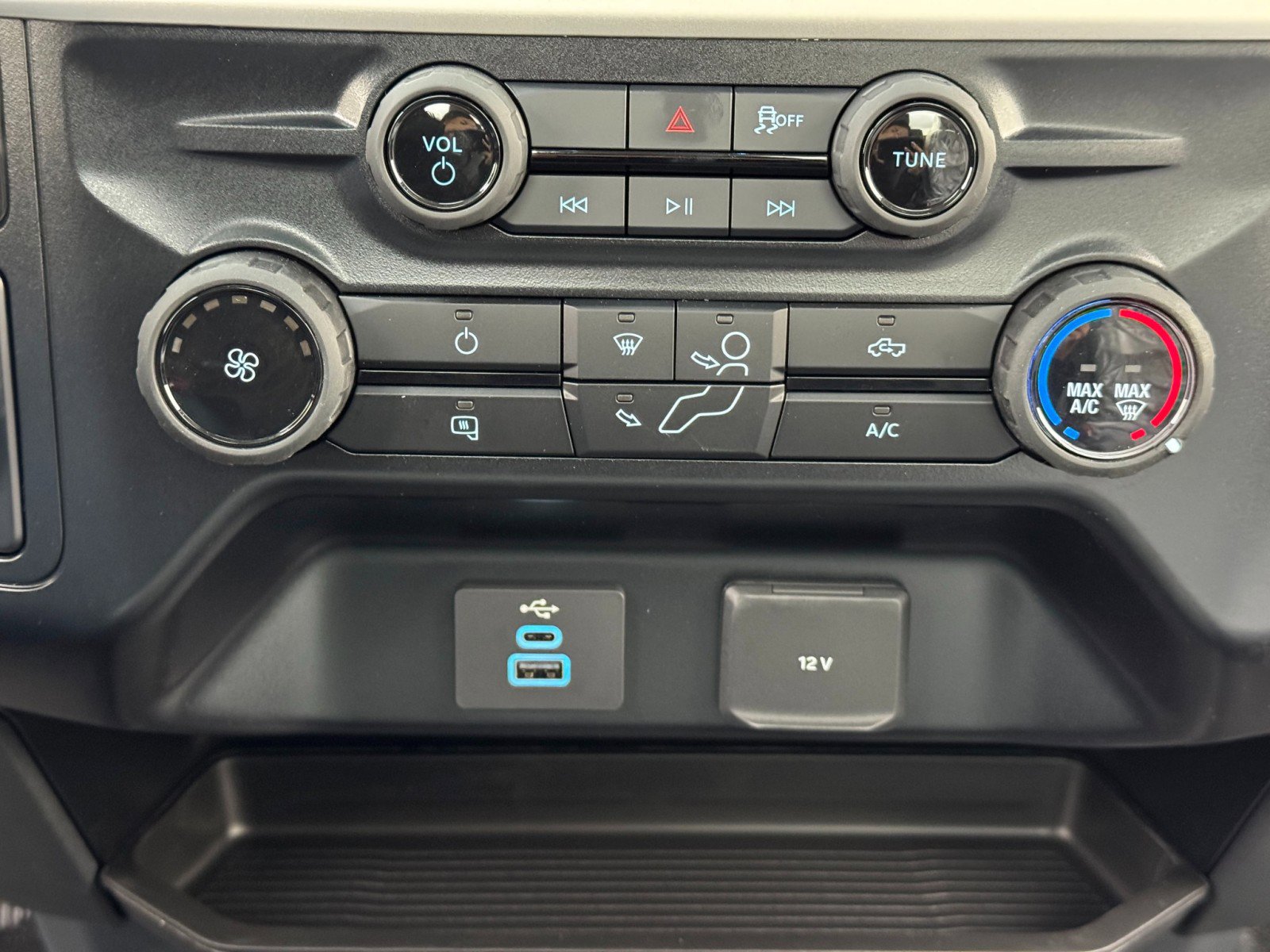 Used 2025 Ford F350 XL w/ XL Driver Assist Package image 28