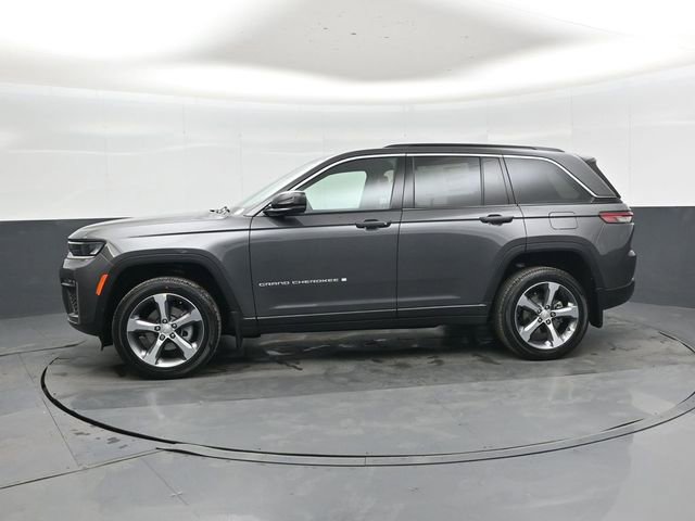 New 2026 Jeep Grand Cherokee Limited w/ Trailer Tow Package RWD image 7
