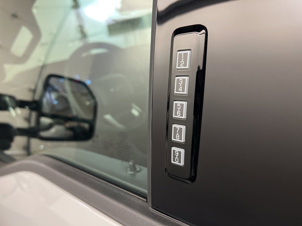 New 2026 Ford F250 Platinum image 45