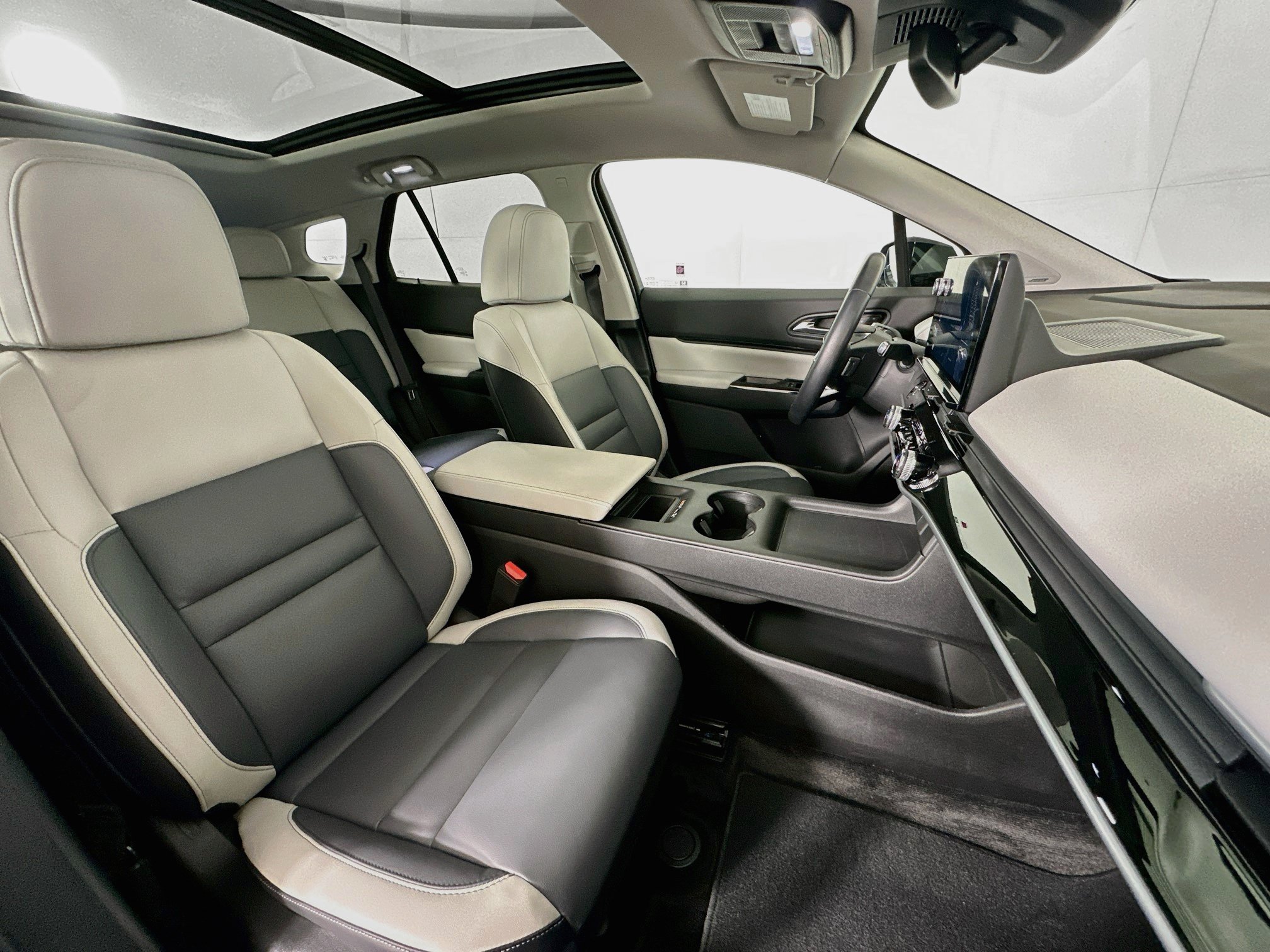 Used 2024 Honda Prologue Touring image 33