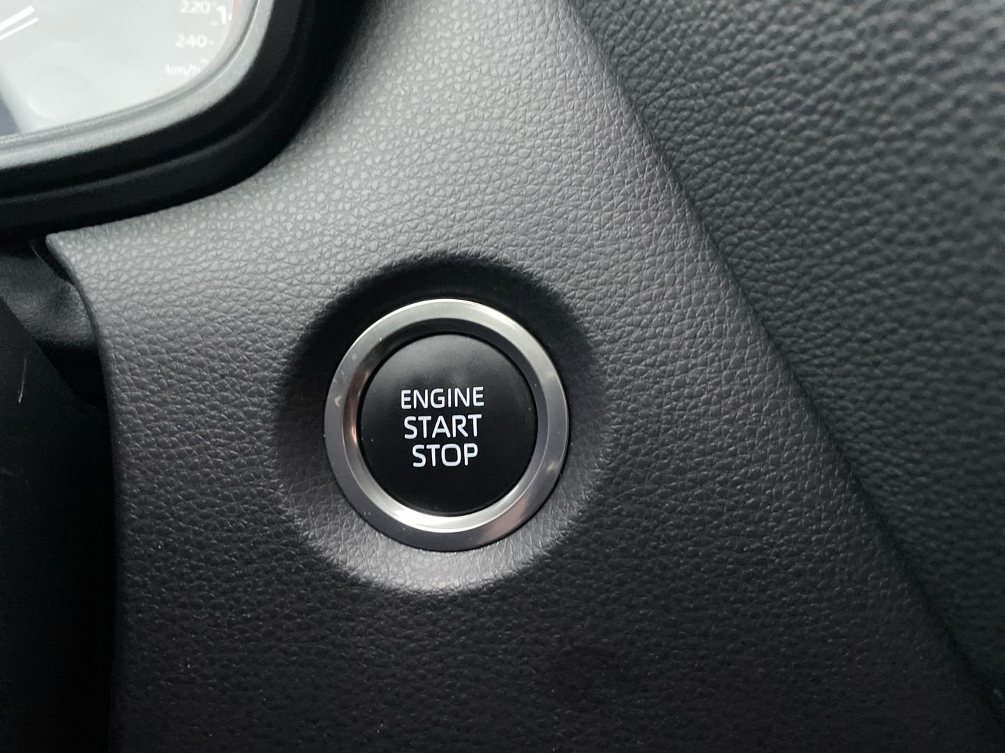 Certified 2025 Toyota Corolla SE image 21