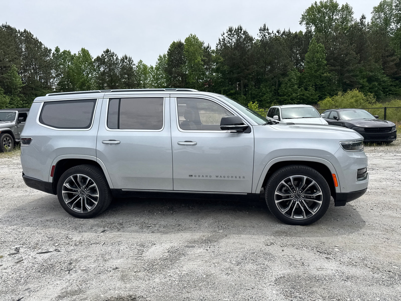 Certified 2024 Jeep Grand Wagoneer Series III AWD/4WD image 7