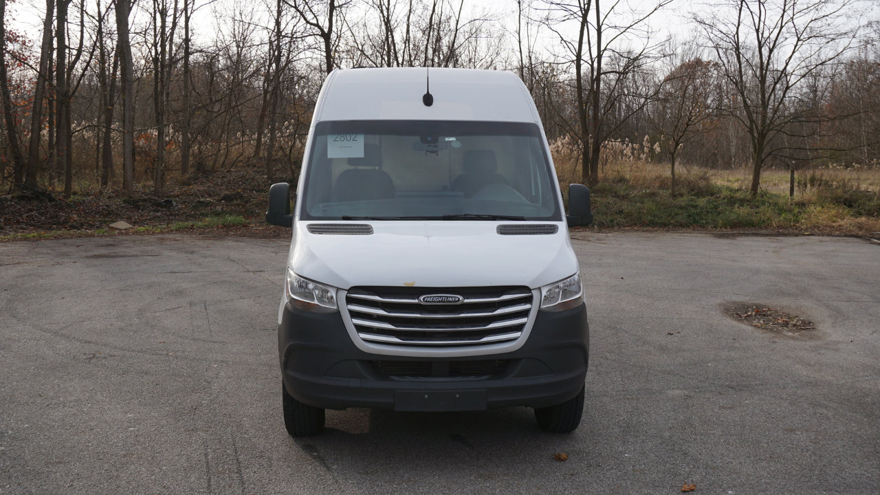 Used 2019 Freightliner Sprinter 170 image 8