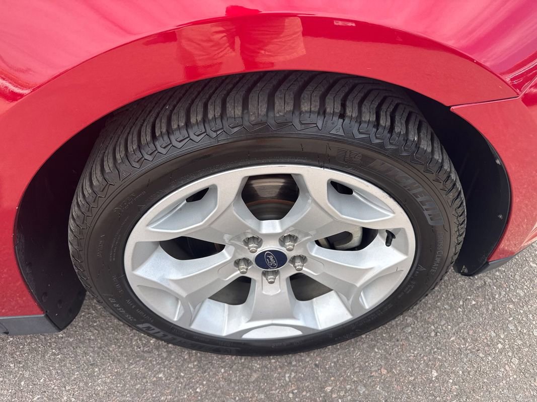 Used 2012 Ford Taurus SEL image 22