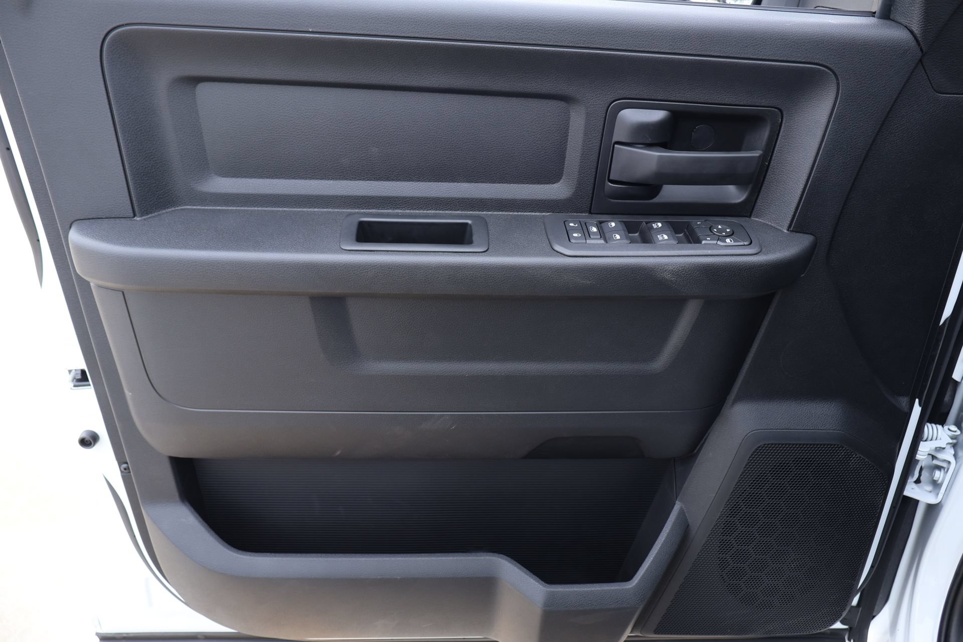 New 2026 RAM 3500 Tradesman AWD/4WD image 15