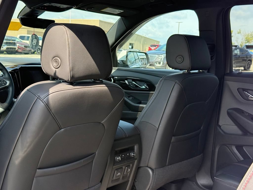 Used 2023 Chevrolet Traverse RS w/ LPO, Floor Liner Package AWD/4WD image 53